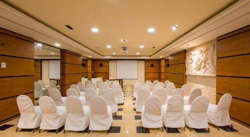 Riviera Hotel Beirut image 16