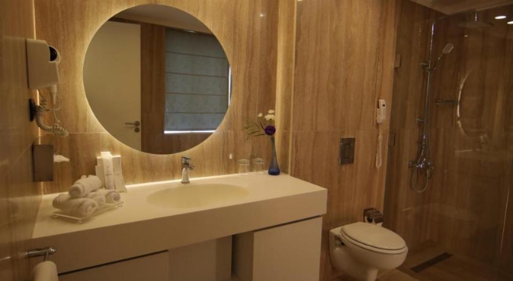 Riviera Hotel Beirut Image 20